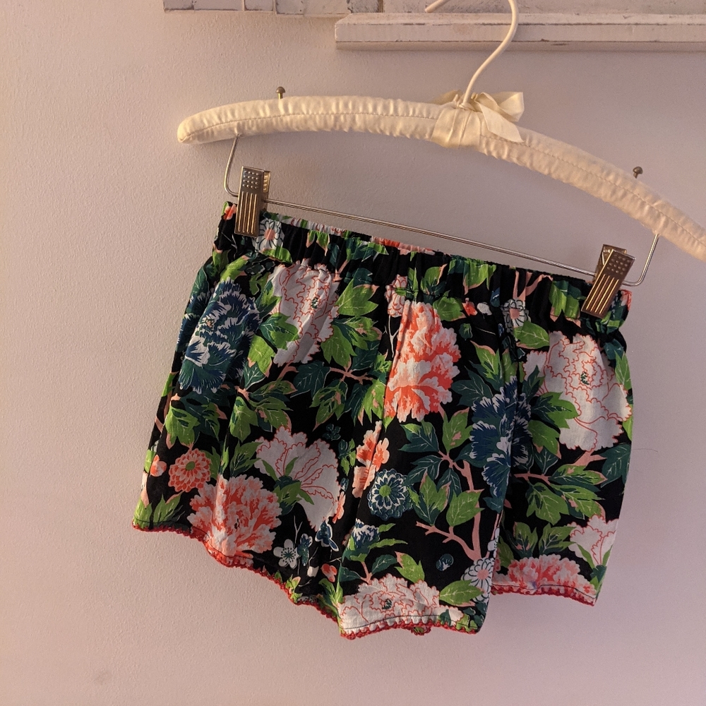 NWT Chasing Unicorns Pressure Drop Shorts
